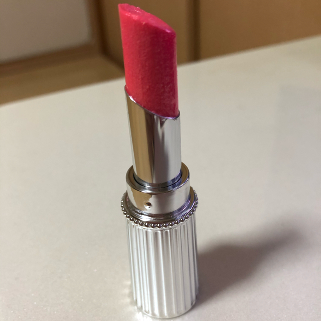 JILLSTUART(ジルスチュアート)のジルスチュワートリップブロッサム49限定色 コスメ/美容のベースメイク/化粧品(口紅)の商品写真