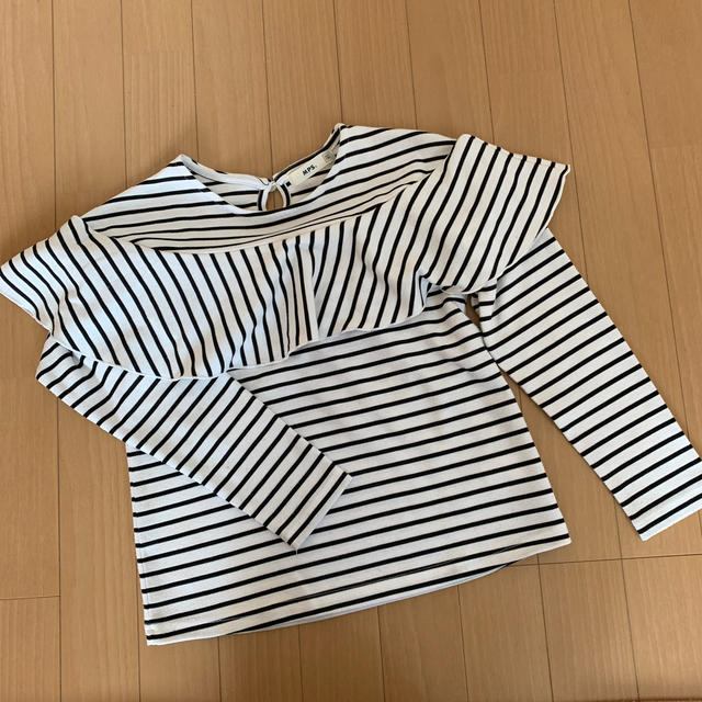 MPS(エムピーエス)の女の子長袖シャツ130cm キッズ/ベビー/マタニティのキッズ服男の子用(90cm~)(Tシャツ/カットソー)の商品写真