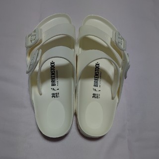 ビルケンシュトック(BIRKENSTOCK)のマリン様☆ビルケン　アリゾナ　24.5　ホワイト(サンダル)