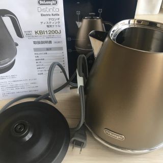 デロンギ(DeLonghi)のデロンギ　KBI1200J ディスティンタ　電気ケトル(電気ケトル)