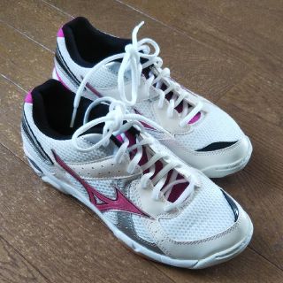 ミズノ(MIZUNO)のバレーボールシューズ レディース（最終値下げ）(バレーボール)