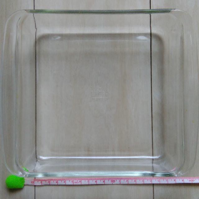 Iwaki 耐熱ガラス 角型ケーキ焼き皿 持ち手付 1 1l グラタン皿の通販 By Kuta S Shop ラクマ