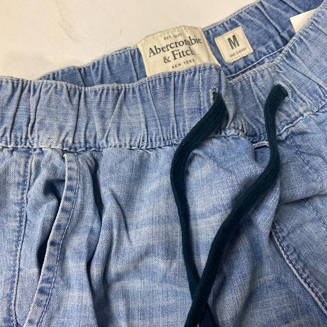 Abercrombie&Fitch(アバクロンビーアンドフィッチ)のアバクロ　デニムパンツ　M メンズのパンツ(デニム/ジーンズ)の商品写真