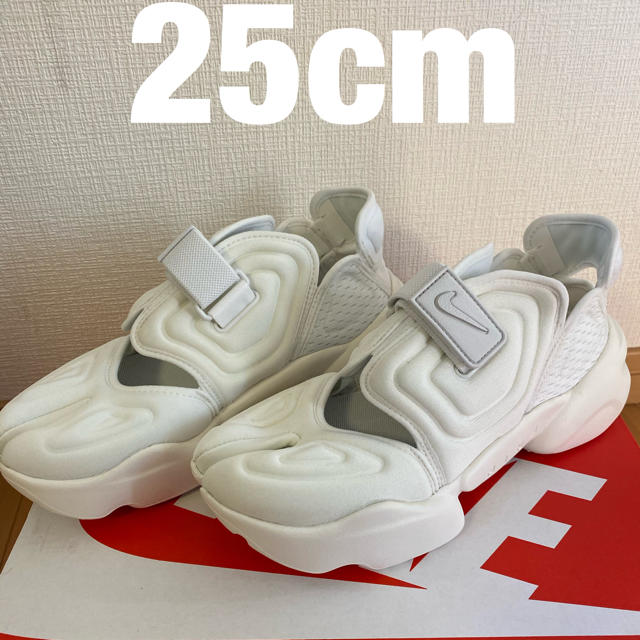 【美品】NIKE アクアリフト　25㎝