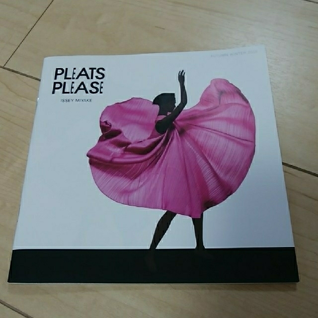 PLEATS PLEASE ISSEY MIYAKE(プリーツプリーズイッセイミヤケ)のプリーツプリーズ カタログ レディースのレディース その他(その他)の商品写真