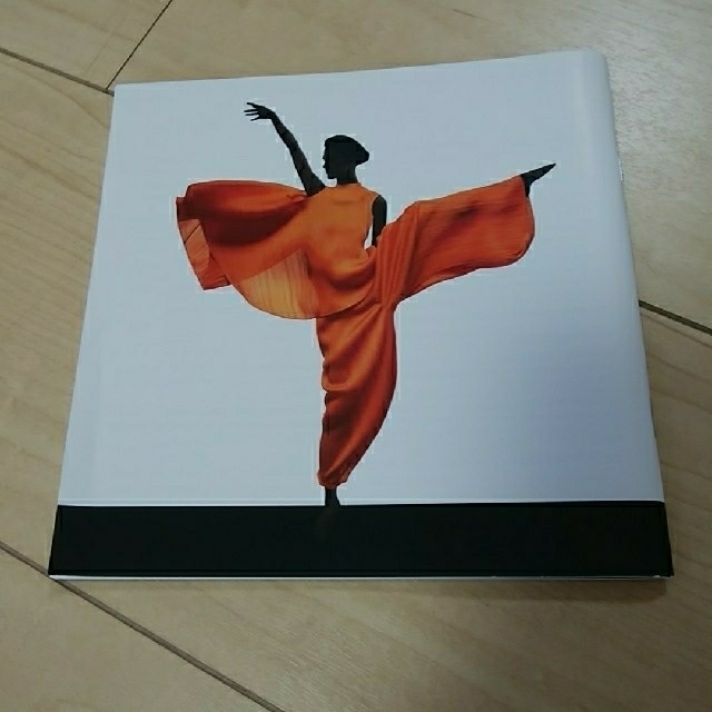 PLEATS PLEASE ISSEY MIYAKE(プリーツプリーズイッセイミヤケ)のプリーツプリーズ カタログ レディースのレディース その他(その他)の商品写真