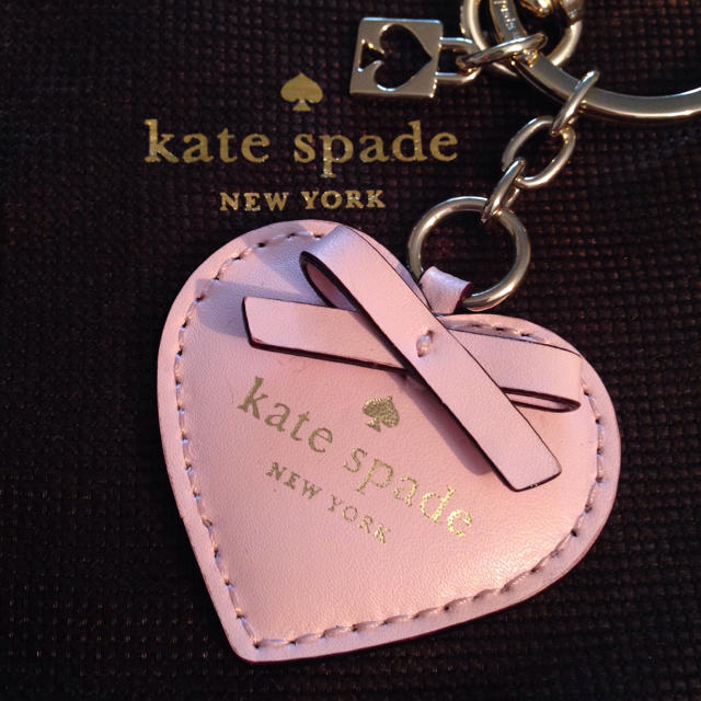 kate spade new york(ケイトスペードニューヨーク)のks♠︎新作 ハート型♡キーホルダー♡ レディースのファッション小物(その他)の商品写真