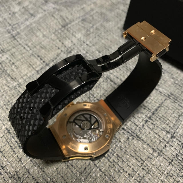 HUBLOT(ウブロ)のウブロ HUBLOT ビッグバン BIGBANG時計 301.PB.131.RX メンズの時計(腕時計(アナログ))の商品写真