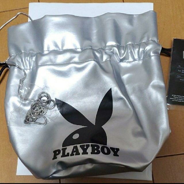 PLAYBOY(プレイボーイ)のPLAYBOY　巾着バッグ　新品未使用 レディースのバッグ(ショルダーバッグ)の商品写真