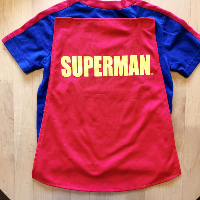 MARVEL(マーベル)のSuperman マント付き Tシャツ　100cm キッズ/ベビー/マタニティのキッズ服男の子用(90cm~)(Tシャツ/カットソー)の商品写真