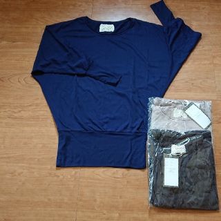 アンティカ(antiqua)のantiqua新品)(Tシャツ(長袖/七分))