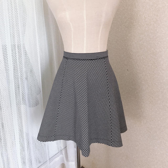 UNIQLO(ユニクロ)のボーダースカート レディースのスカート(ミニスカート)の商品写真