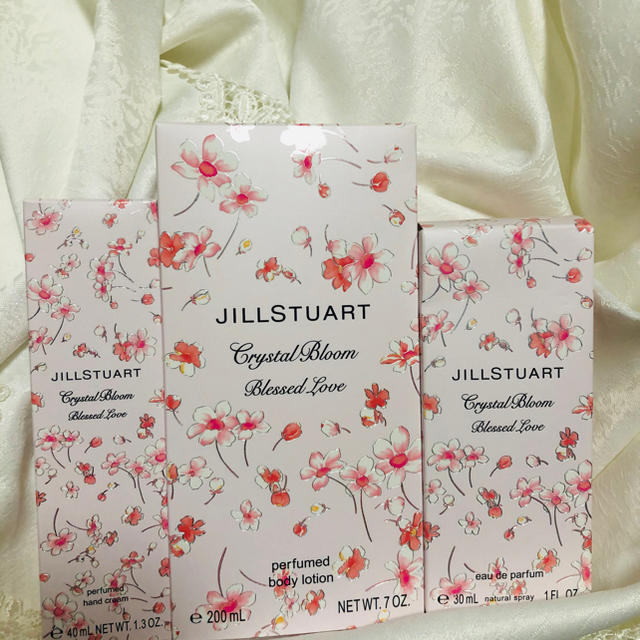 JILLSTUART(ジルスチュアート)のジルスチュアート　クリスタルブルーム  ブレスドラブセット コスメ/美容の香水(香水(女性用))の商品写真