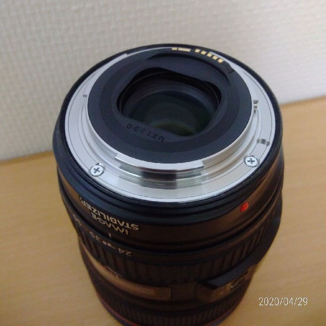 Canon(キヤノン)のCanon EF24-105mm f/4L IS USM 中古美品 元箱一式 スマホ/家電/カメラのカメラ(レンズ(ズーム))の商品写真