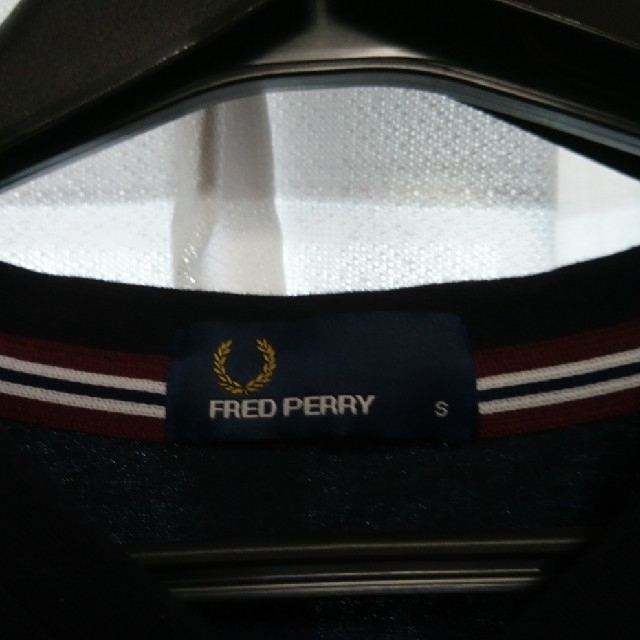 FRED PERRY(フレッドペリー)のフレッドペリー　tシャツ　Sサイズ メンズのトップス(Tシャツ/カットソー(半袖/袖なし))の商品写真