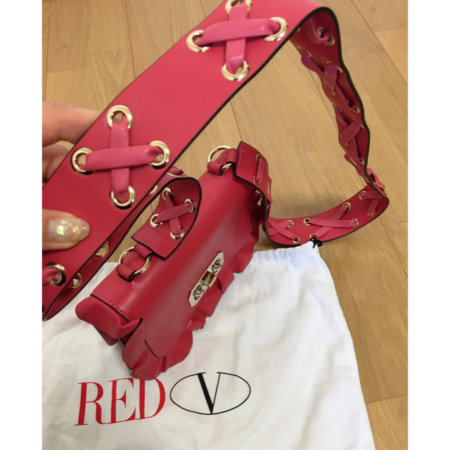 RED VALENTINO(レッドヴァレンティノ)のRED VARENTINO❤️編み上げフリルショルダーbag✨ レディースのバッグ(ショルダーバッグ)の商品写真