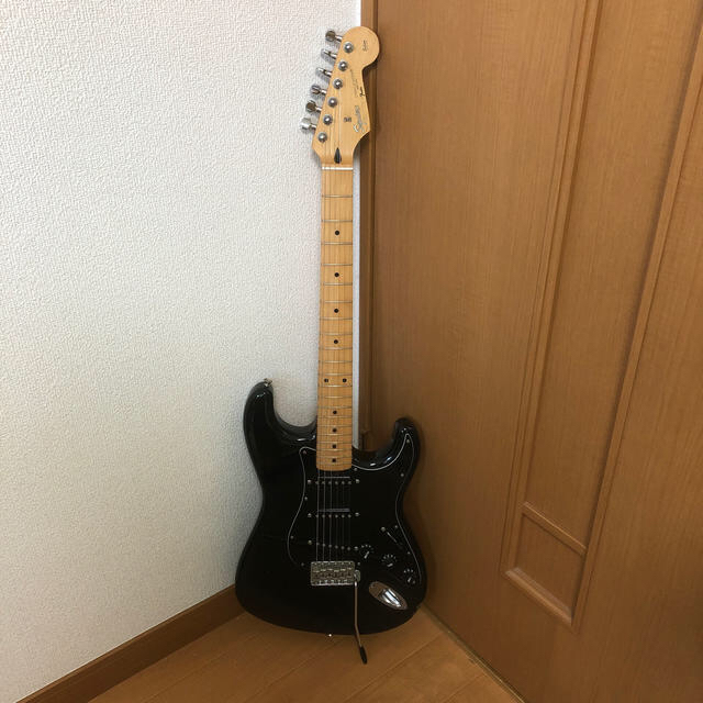 Fender(フェンダー)のSquier by Fender STRAT Silver series 楽器のギター(エレキギター)の商品写真