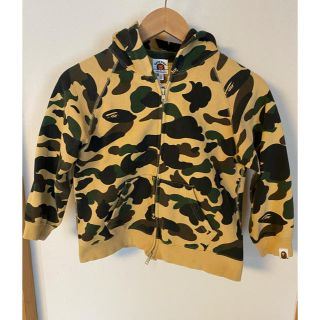 アベイシングエイプ(A BATHING APE)のBAPE KIDS 迷彩パーカー　130(ジャケット/上着)