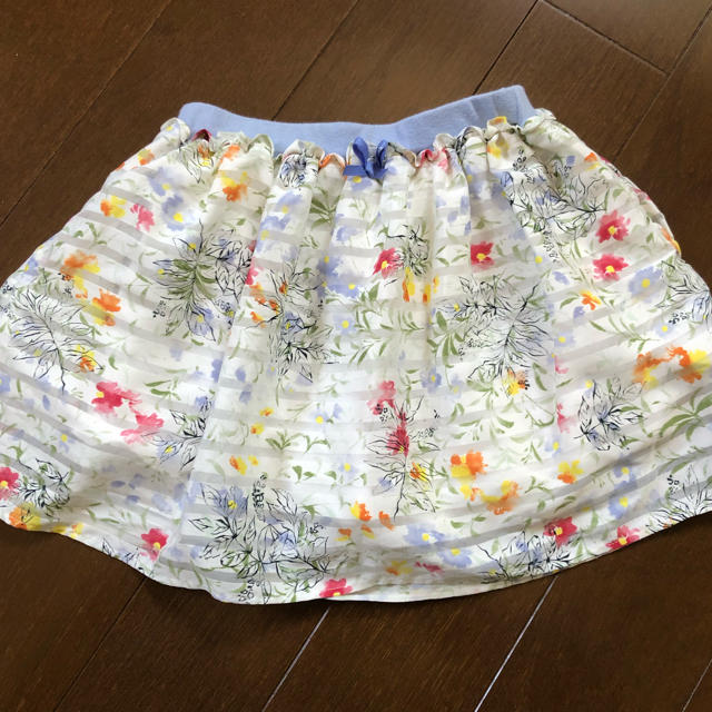 kumikyoku（組曲）(クミキョク)の組曲kids 110 インナーパンツ付きスカート キッズ/ベビー/マタニティのキッズ服女の子用(90cm~)(スカート)の商品写真