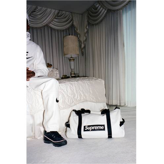 SUPREME NIKE Leather Duffle Bag White