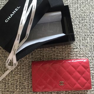 シャネル(CHANEL)のシャネル 長財布 エナメル ピンク(財布)