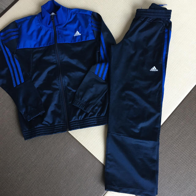 adidas(アディダス)のビッキ〜様専用アディダス⭐︎ジャージ上下 キッズ/ベビー/マタニティのキッズ服男の子用(90cm~)(その他)の商品写真