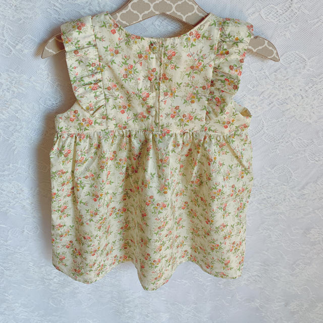 ハンドメイド　子供服　肩フリルワンピース　 キッズ/ベビー/マタニティのキッズ服女の子用(90cm~)(ワンピース)の商品写真