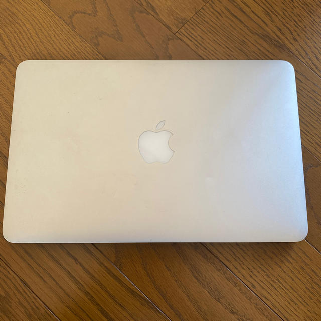 MacBook Air 11インチ（model:A1370）Apple