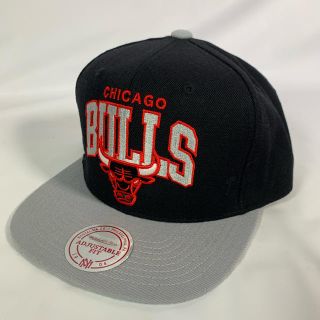 ミッチェルアンドネス(MITCHELL & NESS)のシカゴ　ブルズ　キャップ　ミッシェルアンドネス(キャップ)