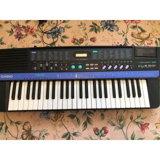 カシオ(CASIO)の電子ピアノ　CASIO CT-840(電子ピアノ)