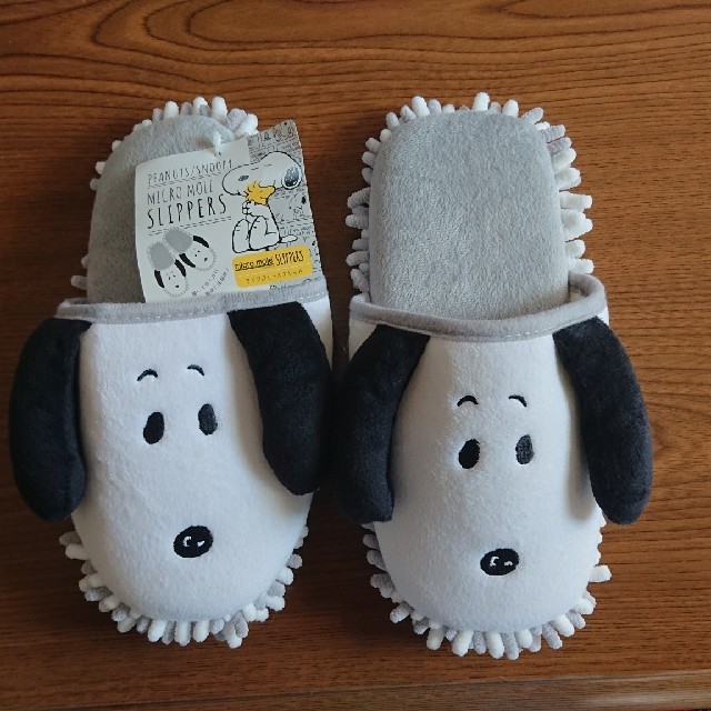 SNOOPY(スヌーピー)の「新品」スヌーピースリッパ(マイクロモールスリッパ) エンタメ/ホビーのおもちゃ/ぬいぐるみ(キャラクターグッズ)の商品写真