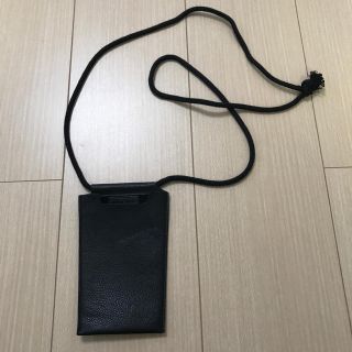 ザラ(ZARA)のZARA MAN ポーチ　黒　革(ショルダーバッグ)