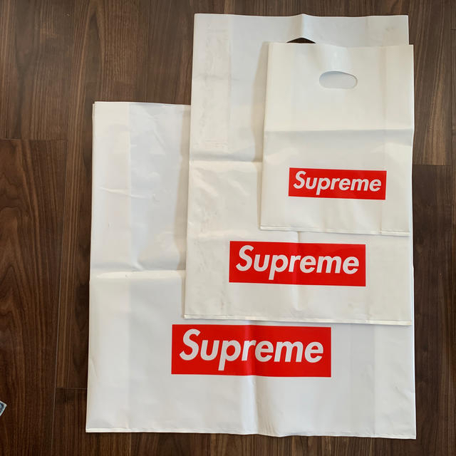 Supreme(シュプリーム)のシュプリーム  ショップ袋　ショッパー　3点セット レディースのバッグ(ショップ袋)の商品写真