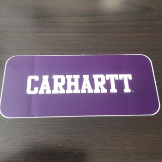 カーハート(carhartt)の【縦4.2cm横10 cm】carhartt  ステッカー　パープル(その他)