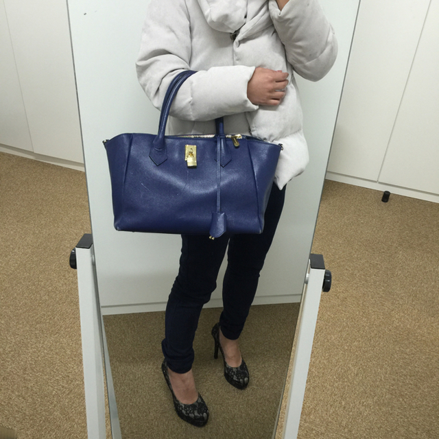 Samantha Thavasa(サマンサタバサ)の☆大人気☆ アゼル 大 紺 ブルー レディースのバッグ(ハンドバッグ)の商品写真