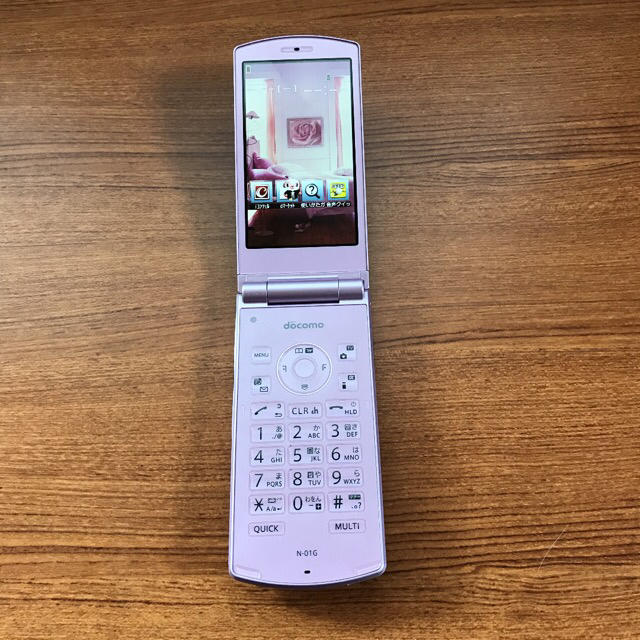 docomo  N-01G  ガラケー　折りたたみ　FOMA ②スマートフォン/携帯電話