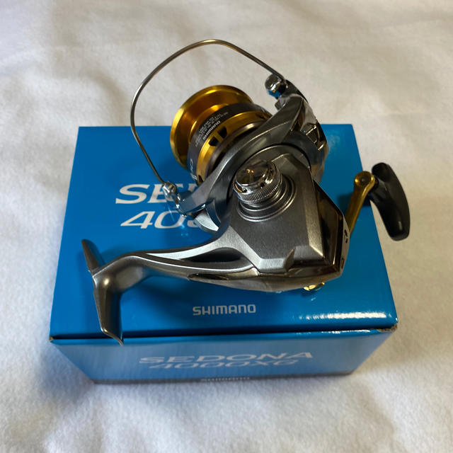 SHIMANO(シマノ)のシマノセドナ4000XG⭐️取説、箱付き⭐️美品です‼️ スポーツ/アウトドアのフィッシング(リール)の商品写真