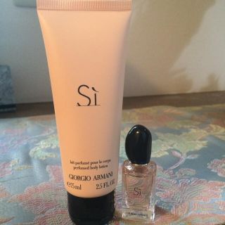 ジョルジオアルマーニ(Giorgio Armani)のジョルジオアルマーニ Si香水(香水(女性用))