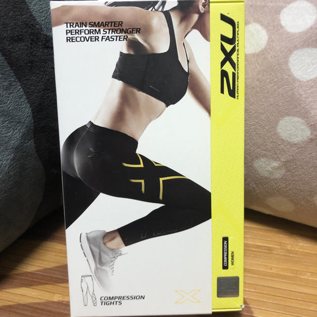 2XU(ツータイムズユー)の2xuコンプレッションタイツランニングタイツ スポーツ/アウトドアのランニング(ウェア)の商品写真