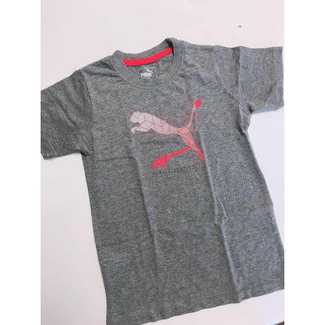 PUMA(プーマ)のPUMA キッズ半袖Tシャツ キッズ/ベビー/マタニティのキッズ服男の子用(90cm~)(Tシャツ/カットソー)の商品写真