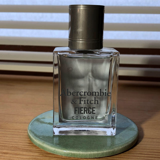 Abercrombie&Fitch(アバクロンビーアンドフィッチ)の【アバクロ】香水 フィアース 30ml 【値下げ】 コスメ/美容の香水(香水(男性用))の商品写真