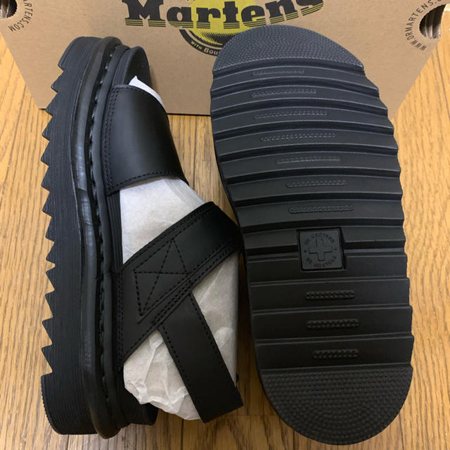 Dr.Martens(ドクターマーチン)のドクターマーチン 厚底サンダル ヴォス レディースの靴/シューズ(ブーツ)の商品写真