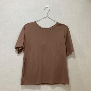 ジーユー(GU)のバックデザインTシャツ　未着用　GU(Tシャツ(半袖/袖なし))