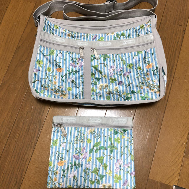 LeSportsac(レスポートサック)のレスポートサック　ショルダー レディースのバッグ(ショルダーバッグ)の商品写真