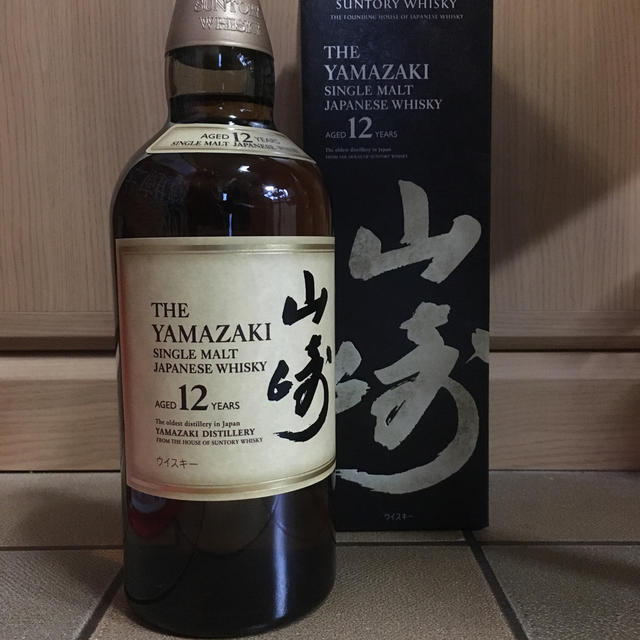 山崎12年　箱付き　1本　700ml