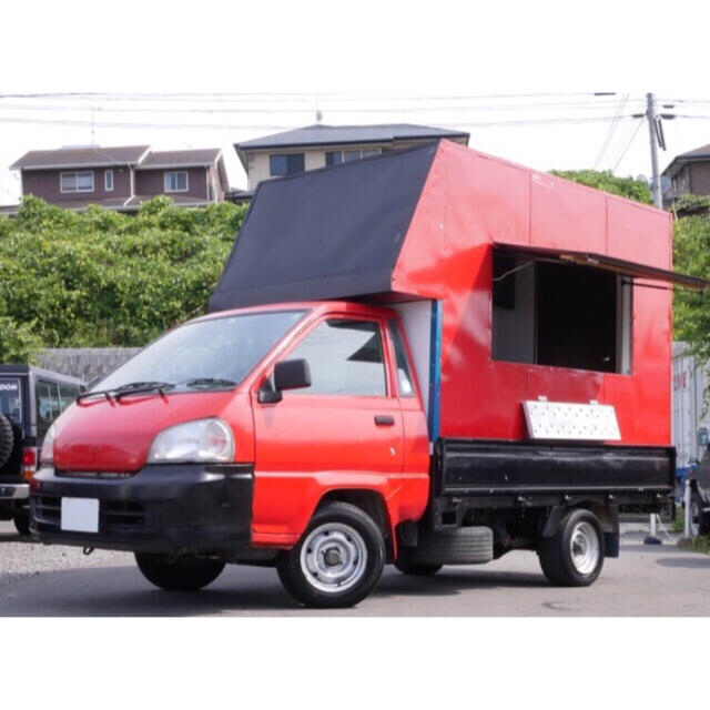 キッチンカー 東方神起モデル 15周年 XV (タピオカ クレープ いちごアメ) 自動車/バイクの自動車(車体)の商品写真