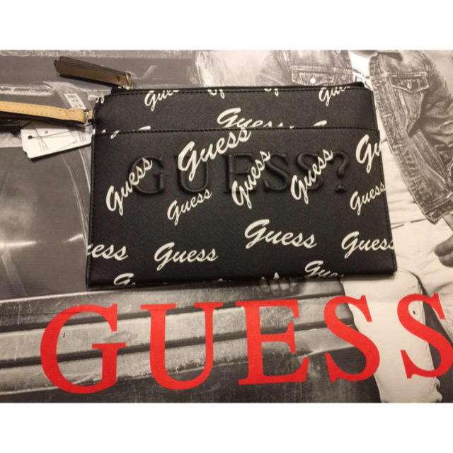 GUESS(ゲス)の新品GUESS エンボスロゴ  総柄 ゲス クラッチバッグ メンズのバッグ(セカンドバッグ/クラッチバッグ)の商品写真