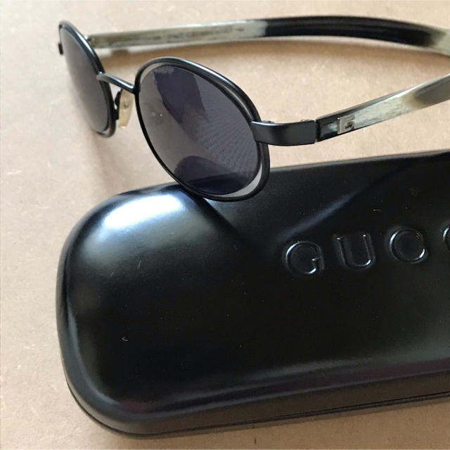 Gucci(グッチ)の中古【GUCCIサングラス　GG1614/S 5ZD 48▫︎23】 レディースのファッション小物(サングラス/メガネ)の商品写真