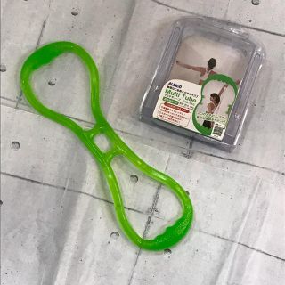 新品　箱入り未使用品　トレーニングチューブ　緑(トレーニング用品)