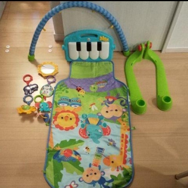 Fisher-Price(フィッシャープライス)のフィッシャープライス☆あんよでキック 4WAYピアノジム キッズ/ベビー/マタニティのおもちゃ(ベビージム)の商品写真